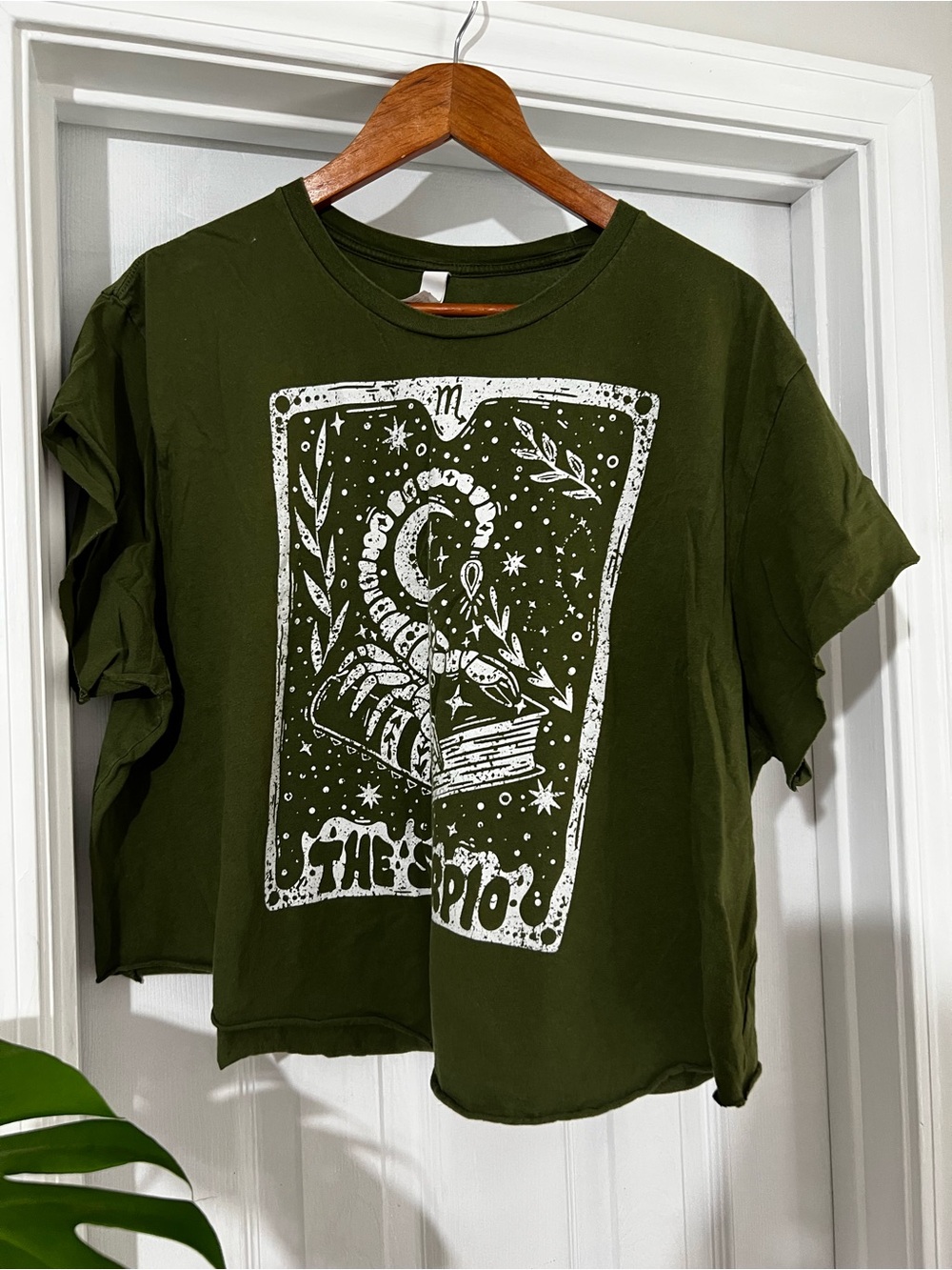 Gildan Olive Green Short Sleeve Scorpion Graphic Tee